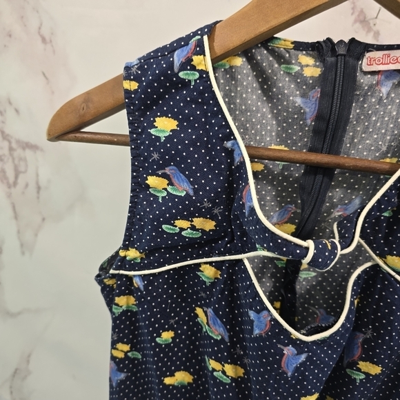 ModCloth Shirt Women Small Blue Pin Up Bird Floral Lilly Pad Trollied Dolly Tank - Picture 2 of 10